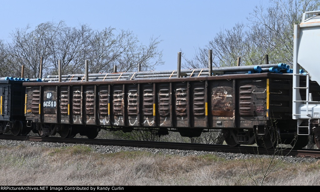 MP 643560 with pipe load